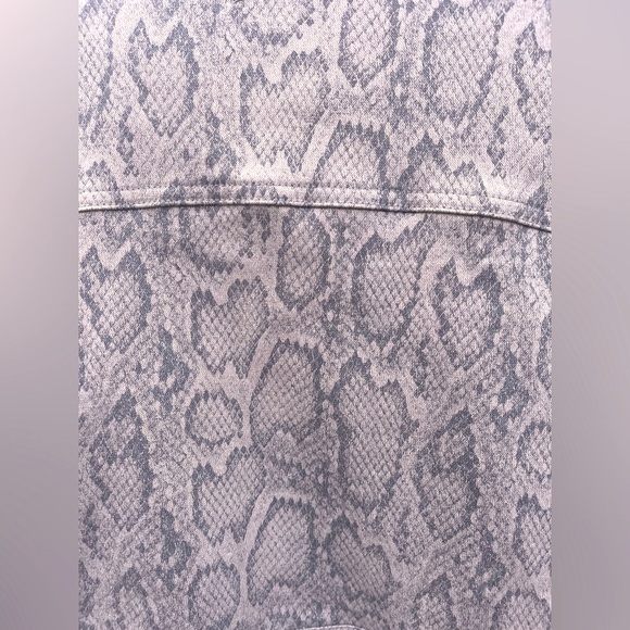 NOT AVAILABLE! - Picture 3 of 4